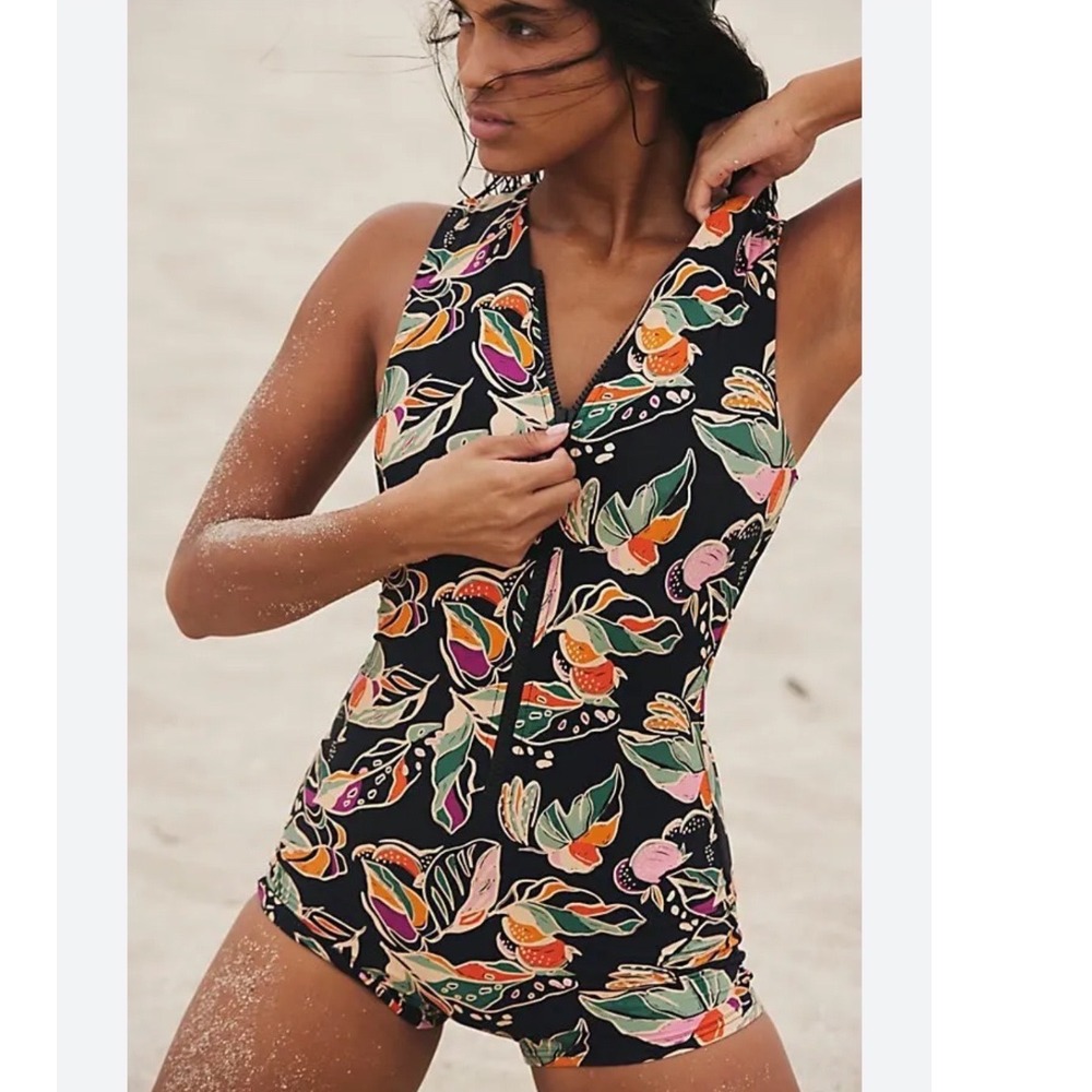 Stone Fox Swim Rafa One Piece Swimsuit Tropic Zip Front Boy Short S Surf Suit
